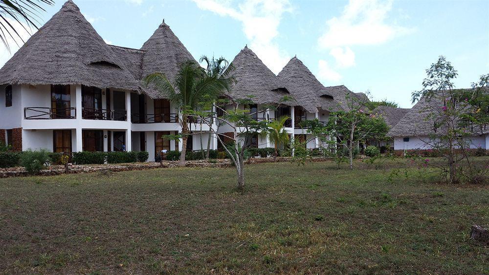 Baobab Beach Resort Nungwi Extérieur photo